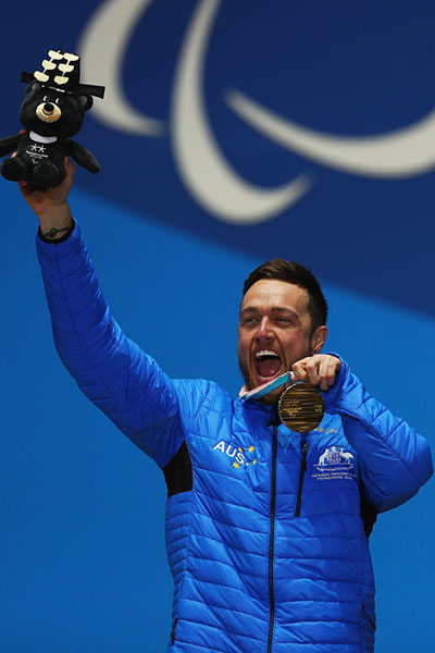 Simon Patmore with his PyeongChang Paralympics gold medal.